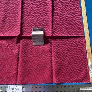 31 Berkbox103 Square Scalamandre Lelievre Paris Vacoa Fuchsia Pink Diamond Ogee Viscose MSRP USD354/y